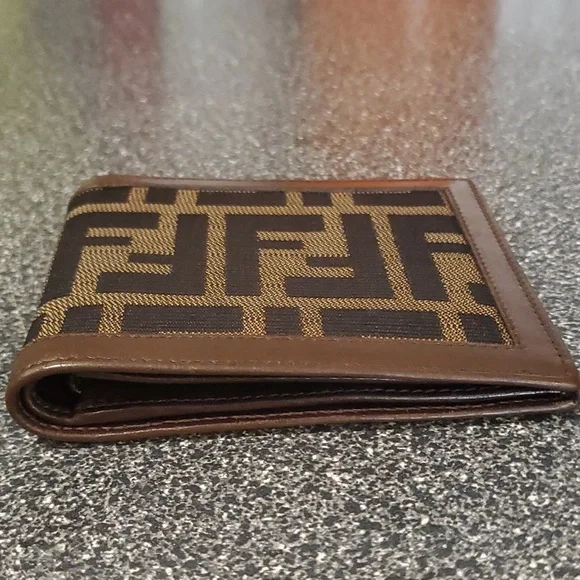 Fendi Mens Wallet - Picture 9 of 12